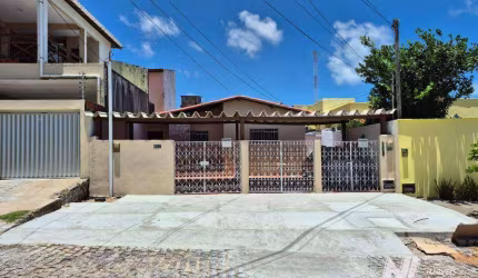 Casa com 2 dormitórios para alugar, 80 m² por R$ 1.300,00/mês - Lagoa Nova - Natal/RN