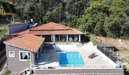Chácara para Venda em Pinhalzinho, zona rural, 3 dormitórios, 1 suíte, 3 banheiros, 3 vagas