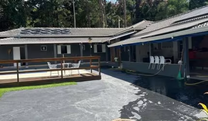 Chácara para Venda em Pinhalzinho, zona rural, 3 dormitórios, 1 suíte, 3 banheiros