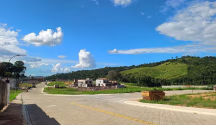 “Condomínio Ecoville' Av. Santana. Sua vida agora tem um novo endereço  em Atibaia Ecoville .  Terreno 360 m²  R$ 550.000,00 - Segurança 24 Horas.