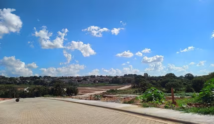 Ainda dá tempo de você trazer a família para morar no mais novo condomínio residencial de Atibaia... o Ecoville Residence.  segurança 24 horas
