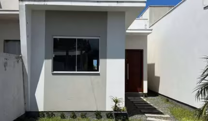 Casa com 2 dormitórios sendo 1 suíte