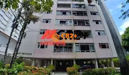 Apartamento à Venda com 3 quartos,136m² no Espinheiro.