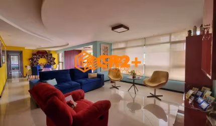 Apartamento a Venda com 4 quartos 3 suítes em Casa Forte 200m² em Recife