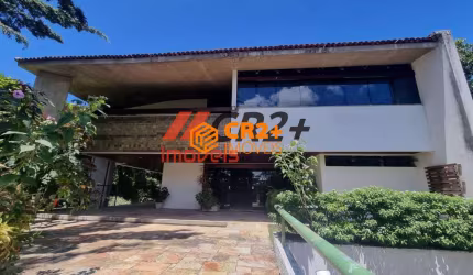 Casa a Venda com 5 quartos, 3 suítes no Pina, 450m em Boa Viagem