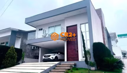 Vendo casa 04 quartos, 01 suíte, 316m2, 02 vagas de Garagem, em Garanhuns