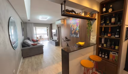 Apartamento 2 dormitórios com suite e sacada- Porteira Fechada