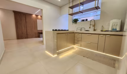 Apartamento 2 dormitórios Ponta da Praia