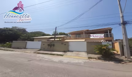 Ótima casa centro de Ponta Negra Marica