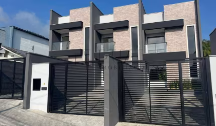 Geminado com 186,54m² à venda no bairro Ilha da figueira em Jaraguá do Sul