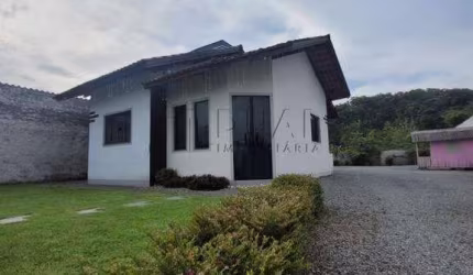 Casa à venda, 2 quartos, 1 suíte, Jaraguá 99 - Jaraguá do Sul/SC