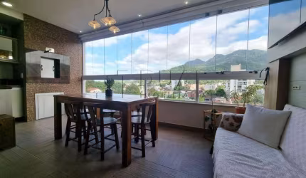 Apartamento Semi-Mobiliado com 121,10 m² no Centro de Jaraguá do Sul