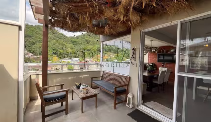 Cobertura com 202,31m² mobiliada à venda no bairro Vila Nova em Jaraguá do Sul