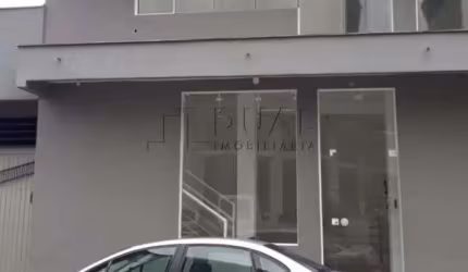 Sala Comercial com mezanino com 55,98m² no Centro de Jaraguá do Sul