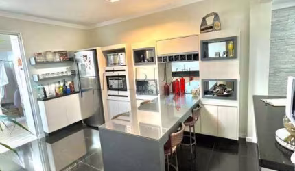 Apartamento com 122,50m² semimobiliado à venda no bairro Centro