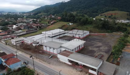 Galpão Frigorífico para venda na Barra do Rio Cerro com 5.450,26 m² e Terreno com 18.106,25 m²