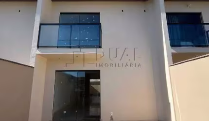 Geminado sobrado com 97m² à venda no bairro Jaraguá 99 em Jaraguá do Sul