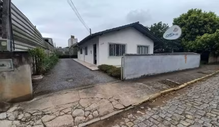 Casa a venda no Centro de Jaraguá do Sul,