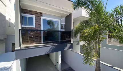 Geminado à venda, 2 quartos, 1 suíte, 2 vagas, Itacolomi - Balneário Piçarras/SC