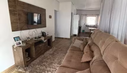 Casa à venda, 2 quartos, 1 suíte, 2 vagas, Ilha da Figueira - Jaraguá do Sul/SC