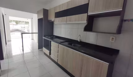 Apartamento semimobiliado à venda em Jaraguá do Sul.