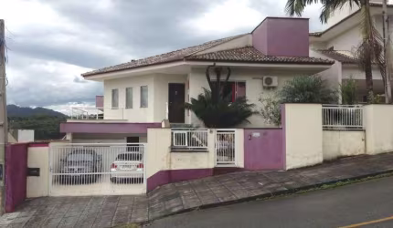 Casa à venda, 2 quartos, 1 suíte, 2 vagas, Amizade - Jaraguá do Sul/SC
