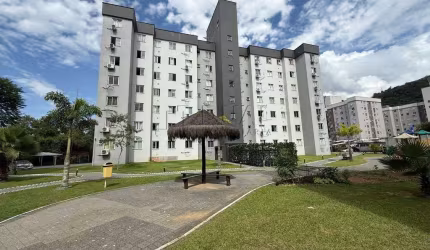 Oportunidade Única no Bairro João Pessoa: Apartamento Compacto com 2 Dormitórios, Semi Mobiliado e Condomínio Completo!
