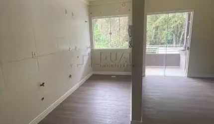 Apartamento localizado no Centro de Guaramirim
