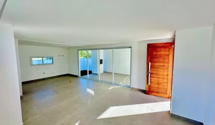 Casa Nova à venda no Ribeirão da Ilha em Florianópolis