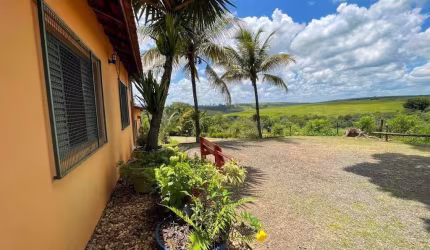 Chácara com 3 dormitórios à venda, 5040 m² por R$ 800.000,00 - Estância Prainha - São Pedro/SP