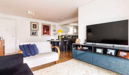 Apartamento venda  em Vila Nova Conceição com 2 quartos, 1 vaga,  74m²