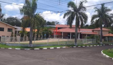* CASA NO CONDOMÍNIO SAINT CLAIRE *