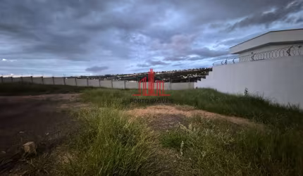TERRENO COMERCIAL  À VENDA NA VILA DOS IPÊS / BOITUVA -SP