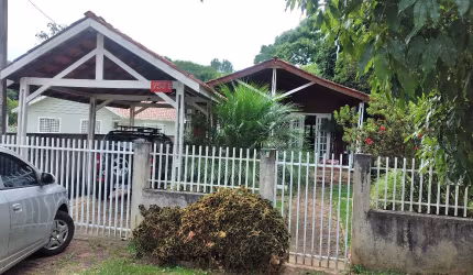 terreno com uma casa - Bairro São Lourenço - Curitiba Pr