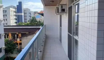 Belíssimo apartamento na Praia do Forte da pra ir andando pra Praia!!!!