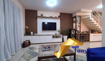 Excelente casa Duplex em Condomínio!