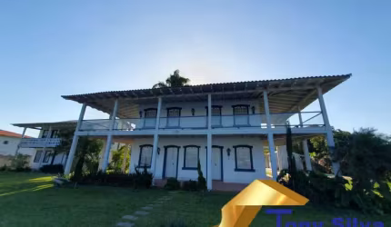 Belíssima Casa localizada no Bairro Ogiva!!!