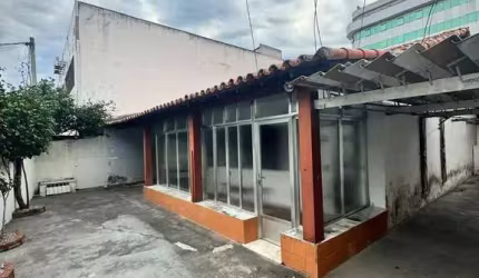 Excelente Casa Independente  para fins comerciais ou residencial Vila Nova