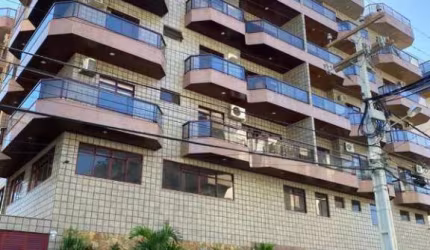 Excelente cobertura duplex com 04 dormitórios no Algodoal em Cabo Frio.