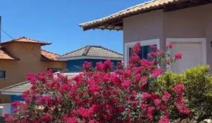 Excelente Casa em CONDOMINIO com LAZER COMPLETO