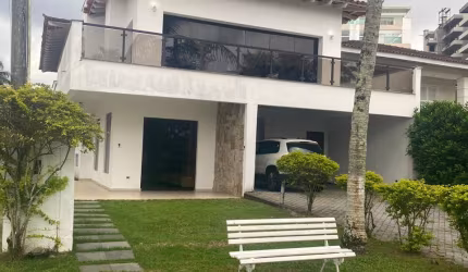 Casa de Frente para o Mar
Condomínio Bouganville I Praia em Bertioga.