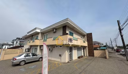 Sobrado com 3 dormitórios  e salas comercias à venda, 229 m² por R$ 1.780.000 - Costa e Silva - Joinville/SC
