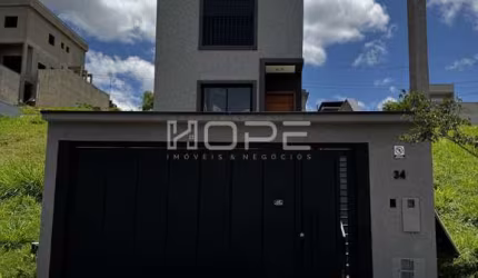 Casa em condomínio fechado com 3 quartos à venda na Rua Tupã, 49, Villas do Jaguari, Santana de Parnaíba por R$ 960.000