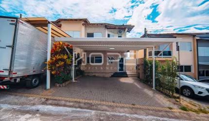 Casa em condomínio fechado com 3 quartos à venda na Avenida Vereador Joaquim Pereira Barbosa, 237, Jordanésia, Cajamar por R$ 650.000