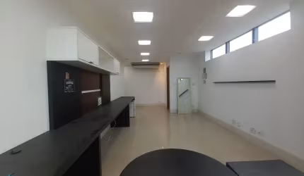 Avenida Embaixador Abelardo Bueno 01