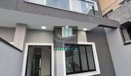Sobrado à venda no Mogi Moderno, 3 dormitórios, sendo 1 suíte