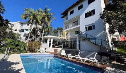 Casa à venda no bairro Bosque das Mansões em São José/SC