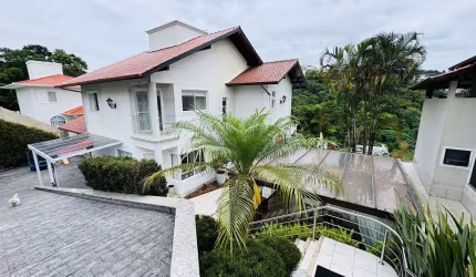 Casa à venda no bairro Bosque das Mansões em São José/SC