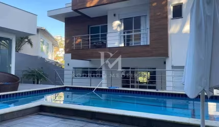 Casa 4  Dormitórios (3 Suítes), Piscina - Bosque das Mansões, São José/SC