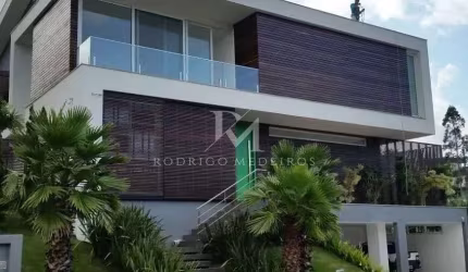 Casa 4  Suites em frente à Orla no Bairro Cacupé - Florianópolis/SC
